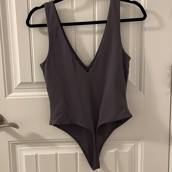 Babaton Grey Contour Bodysuit - Picture 2 of 4